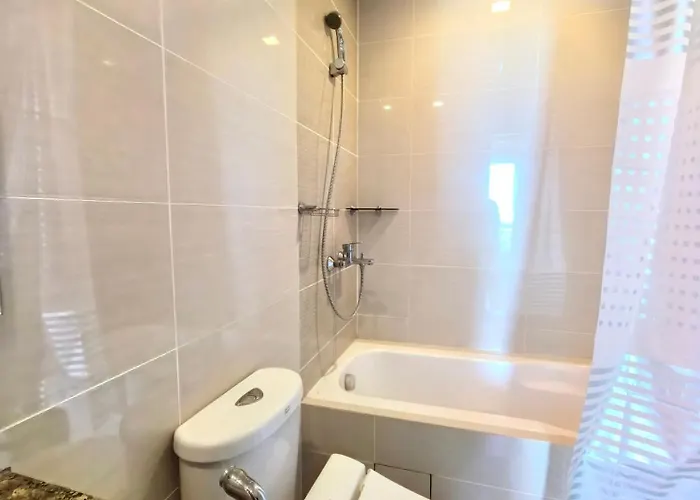 2 Bedroom Unit Near Airport * Isla de Mactán