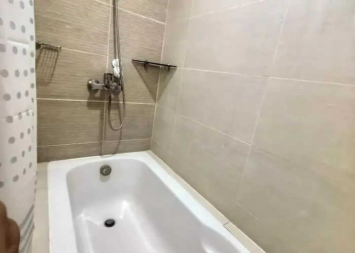 2 Bedroom Unit Near Airport Apartamento *